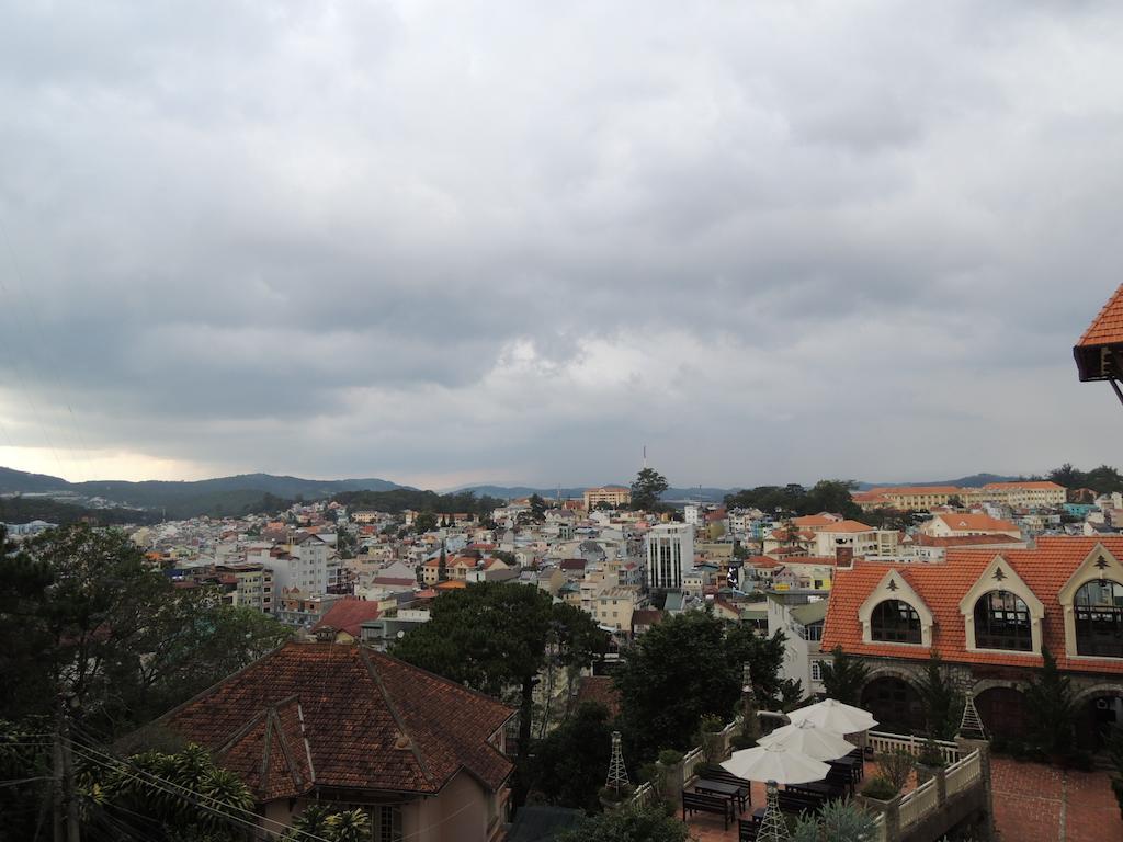Hoang De Hotel Dalat Exteriör bild